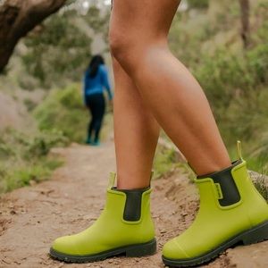 Merry People Bobbi Rainboots in Lime (discontinued colorway)